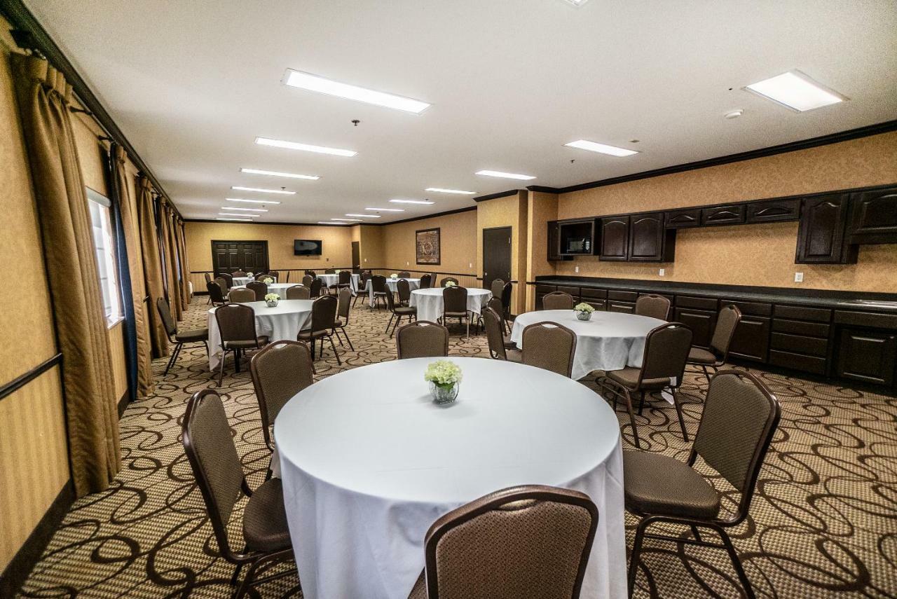 The Stone Castle Hotel & Conference Center Бренсон Екстер'єр фото